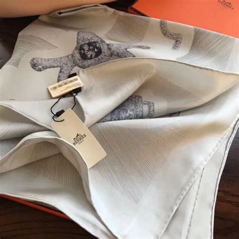 hermes etude pour une parure de gala review|Etude Pour Une Parure De Gala Silk Scarf .